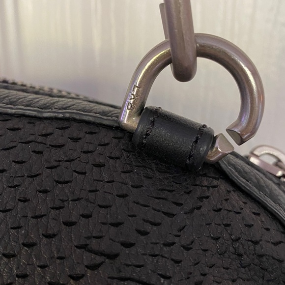 Liebeskind Berlin Oval Crossbody Shoulder Bag Black - Picture 15 of 16